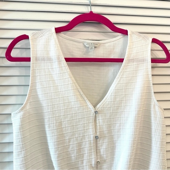 Lucky Brand tie front tank - Picture 2 of 6